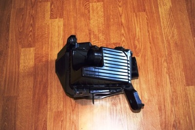 Корпус фільтра повітря smart forfour iii 453 r17 фото №1