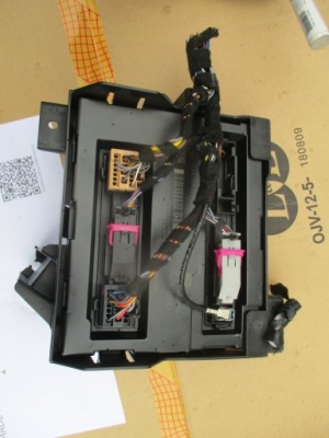 Audi a4 b8 модуль комфорта 8k0907064c фото №1