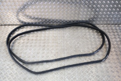 Прокладка дверь задний  mercedes w222 long maybach фото №1