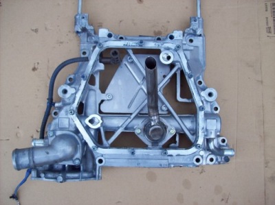 Subaru qutback v 2.5 fb25 поддон масляная основание фото №1