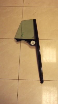 Bmw 5 gt f07 скло задня трикутник лівий правий фото №1