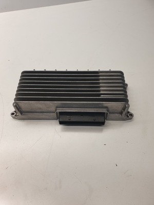 Усилитель радио audi a4 b8 a5 q5 8t0035223j фото №1