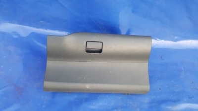 Toyota auris i 07-11 бардачок фото №1