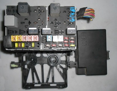 Ford transit mk7 коробка предохранителей 6c1t14401 фото №1