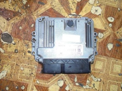 Hyundai бортовий комп'ютер 0281017213 фото №1
