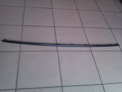 Toyota auris ii lift hb молдинг бампера заднього фото №1