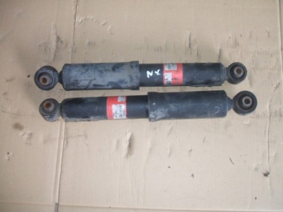 Lexus nx300h nx200t амортизатор задня задній фото №1