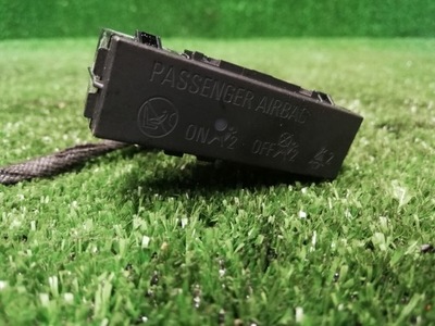 Opel astra k индикаторы ремней 32192268 фото №1