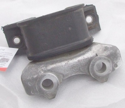 Opel combo 2006r 1,3cdti кронштейн подушка фото №1