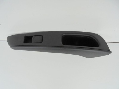 Note ii e12 переключатель окон правый задняя 829603vw0a фото №1