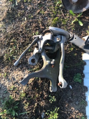 Audi q5 8r подвеска поворотный кулак правый задняя фото №1