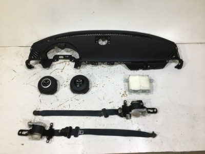 Mazda mx5 панель приладів консоль подушка безпеки подушки безпеки ремені фото №1