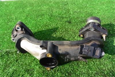 Труба повітрозабірник повітря volvo 1.6d s60 v60 ii lift фото №1