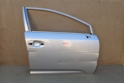 Двері праве передні перед toyota avensis t29 09- фото №1
