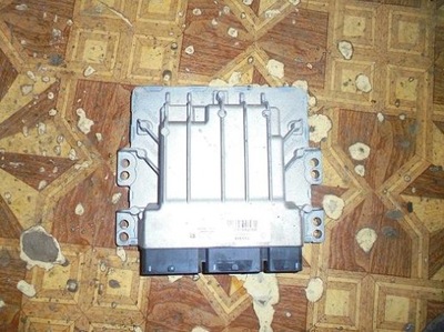 Dacia бортовой компьютер 237106276r фото №1