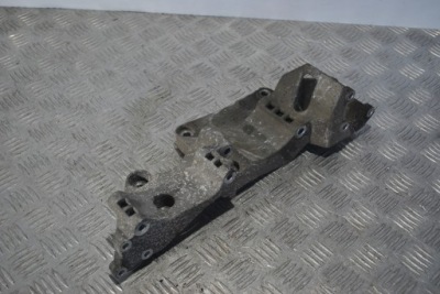 Кронштейн генератора оборудование skoda octavia 1 2.0b azj фото №1