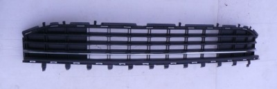 Vw golf sportsvan lift решётка бампера средняя фото №1