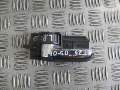 Ручка лівий перед toyota avensis t25 03-05r фото №1