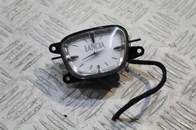 Приладова панель консолі lancia thema ii фото №1