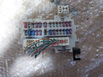 Altima iii коробка предохранителей фото №1