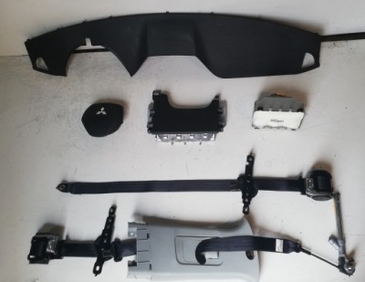 Mitsubishi asx lift панель приладів консоль подушка безпеки ремені оригінал демонтаж фото №1