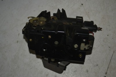 Замок двері задній задня лівий audi a6 c5 4b0839015b фото №1