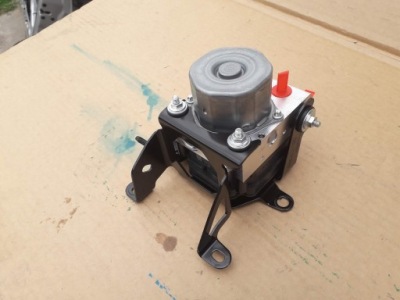 Насос abs renault twingo iii smart 0.9 tce фото №1