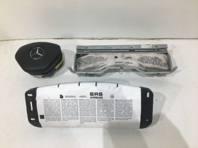 Mercedes glk lift подушка безопасности водителя пассажира колено фото №1