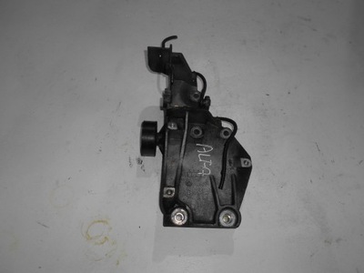 Alfa romeo 159 1.9 jtd 150 km кронштейн генератора фото №1