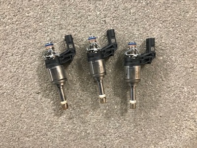 Форсунка audi a1 04e906036al фото №1