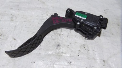 Педаль газу vw polo v 5 6r0 1.2 tdi 6q1721503m фото №1