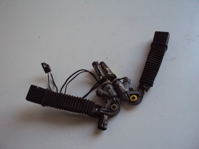 Натягувачі ременів перед jaguar s-type фото №1