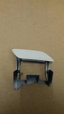 Заглушка розпилювача права a 176 w176 amg 1768851756 фото №1