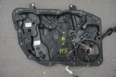Підйомник вікон porsche оригінальний номер 7p5837755d фото №1