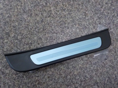 Молдинг порог правая задняя audi a5 8t 2009-2016 фото №1