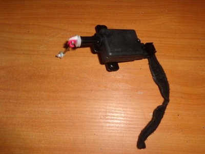 Dacia sandero замок привід кришка заливної пального фото №1