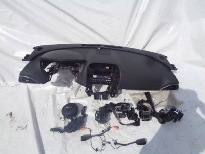 Панель приладів консоль подушки безпеки подушки безпеки jaguar f-pace фото №1