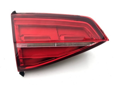 Лампа задня led 5c6945307j vw jetta 5c6 lift фото №1