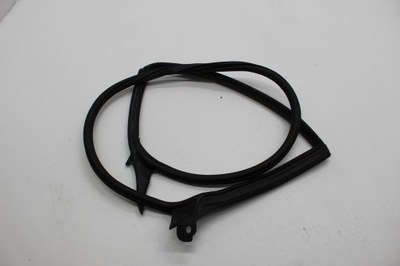 Vw arteon прокладка дверь задняя правый 3g8868120r фото №1