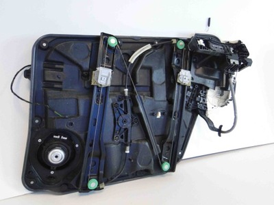 Mercedes a klasa w176 замок двері ліва передні фото №1