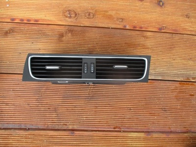 Audi a4 b8 решітка обдув середня 8t2820951b фото №1