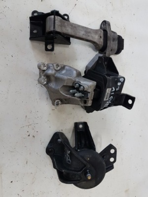 Подушка двигателя коробки kia sportage iv 1.6 b фото №1