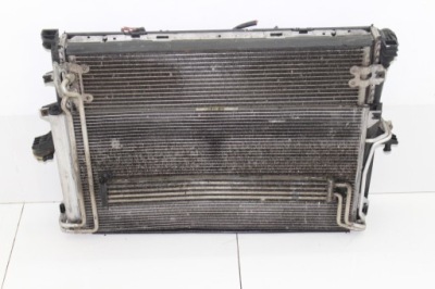 Комплект радіатор vw touareg 02-08r 3.0 tdi фото №1