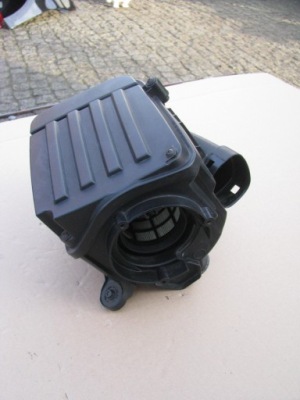 Vw seat skoda корпус фільтра повітря 1k0 фото №1