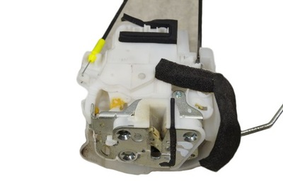 Замок двері правий перед subaru forester iii eu фото №1