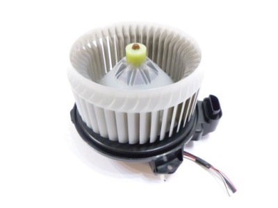 Вентилятор воздуходувка klimatr toyota yaris ii 06- uk фото №1