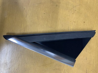 Треугольник заглушка крыла peugeot 5008 левая фото №1