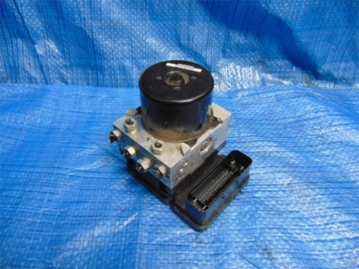 Volvo v40 ii 12-18 насос abs p31423315 фото №1