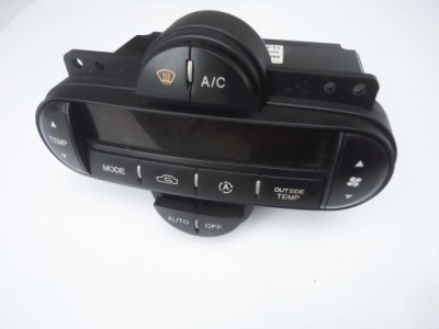 Kia carens 2005r панель кондиционера обдув фото №1