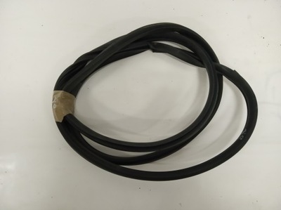 Kia carens iv прокладка кузовна перед права фото №1